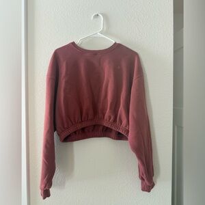 Vitality/Balance Athletica cozy crop crew